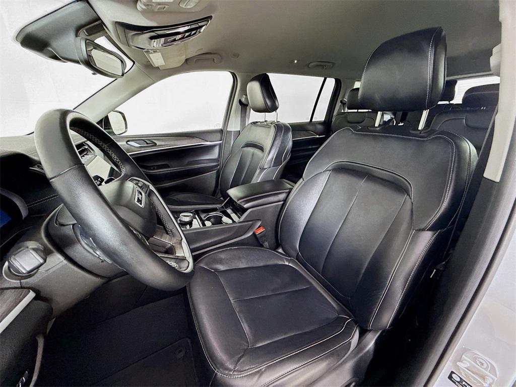 used 2022 Jeep Grand Cherokee L car, priced at $28,000