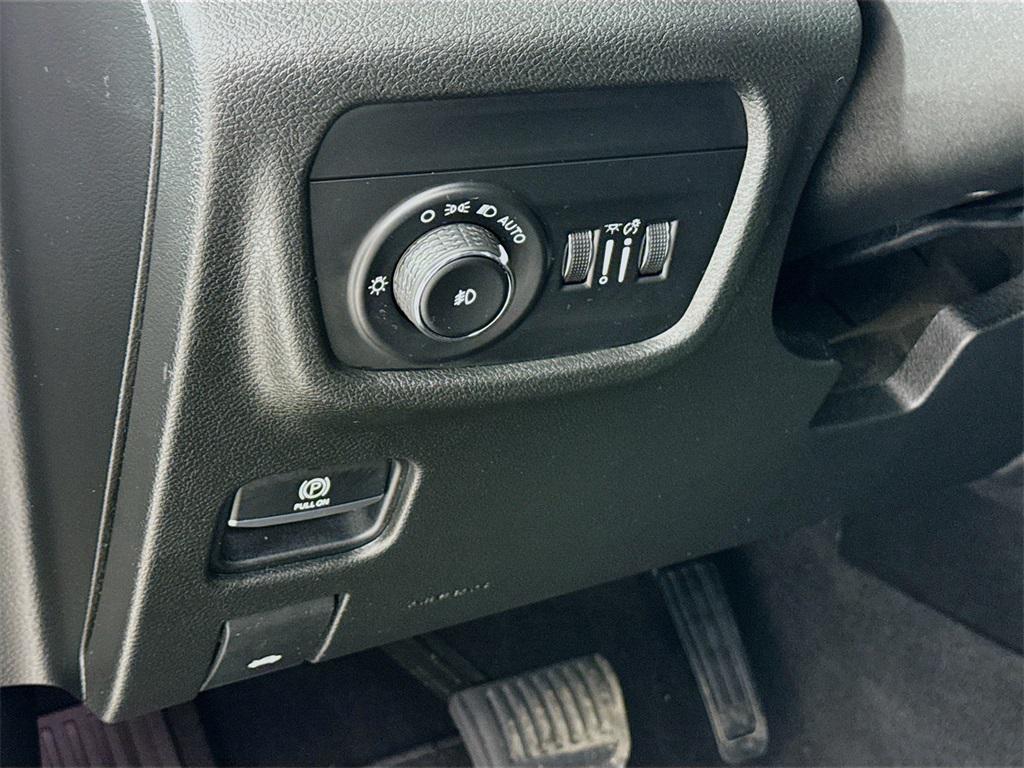 used 2022 Jeep Grand Cherokee L car, priced at $28,000