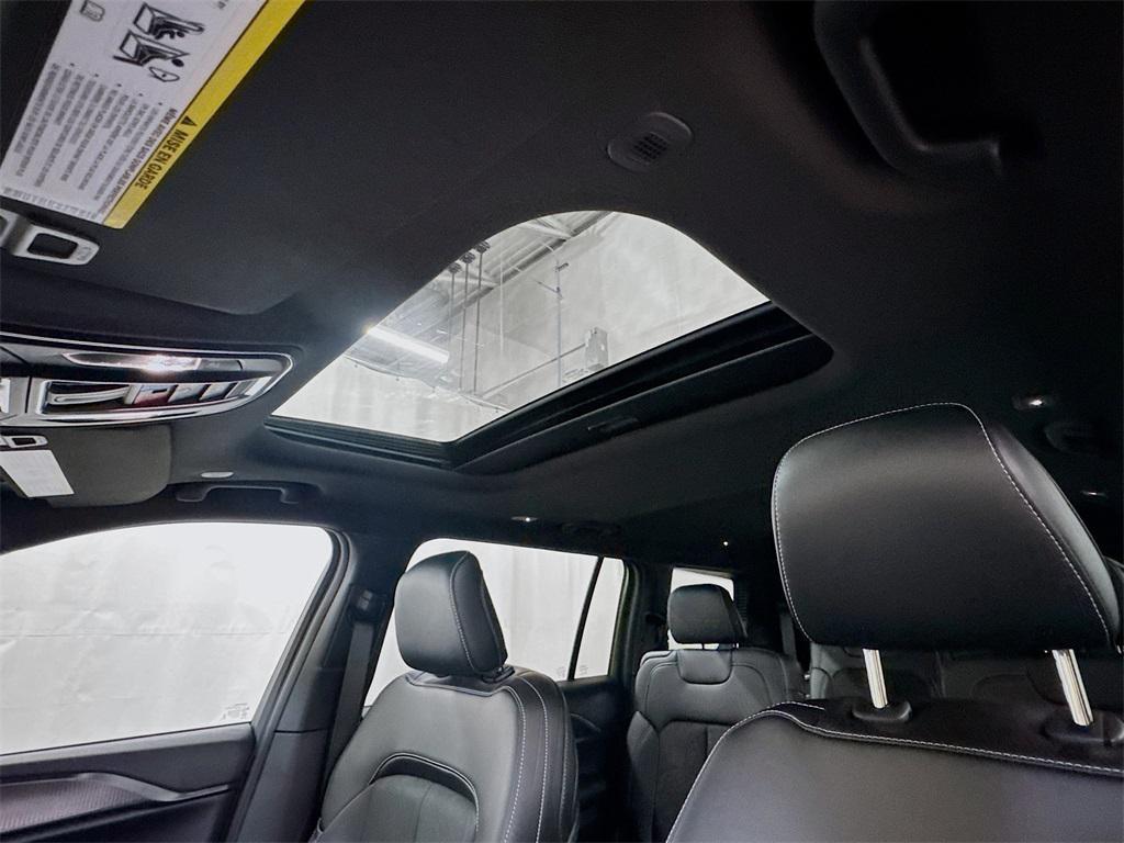 new 2025 Jeep Grand Cherokee L car, priced at $47,400