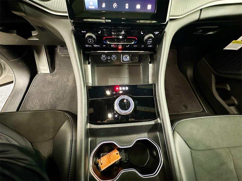 new 2025 Jeep Grand Cherokee L car, priced at $46,900
