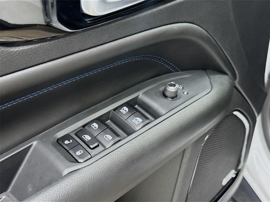 new 2026 Jeep Compass car, priced at $39,175