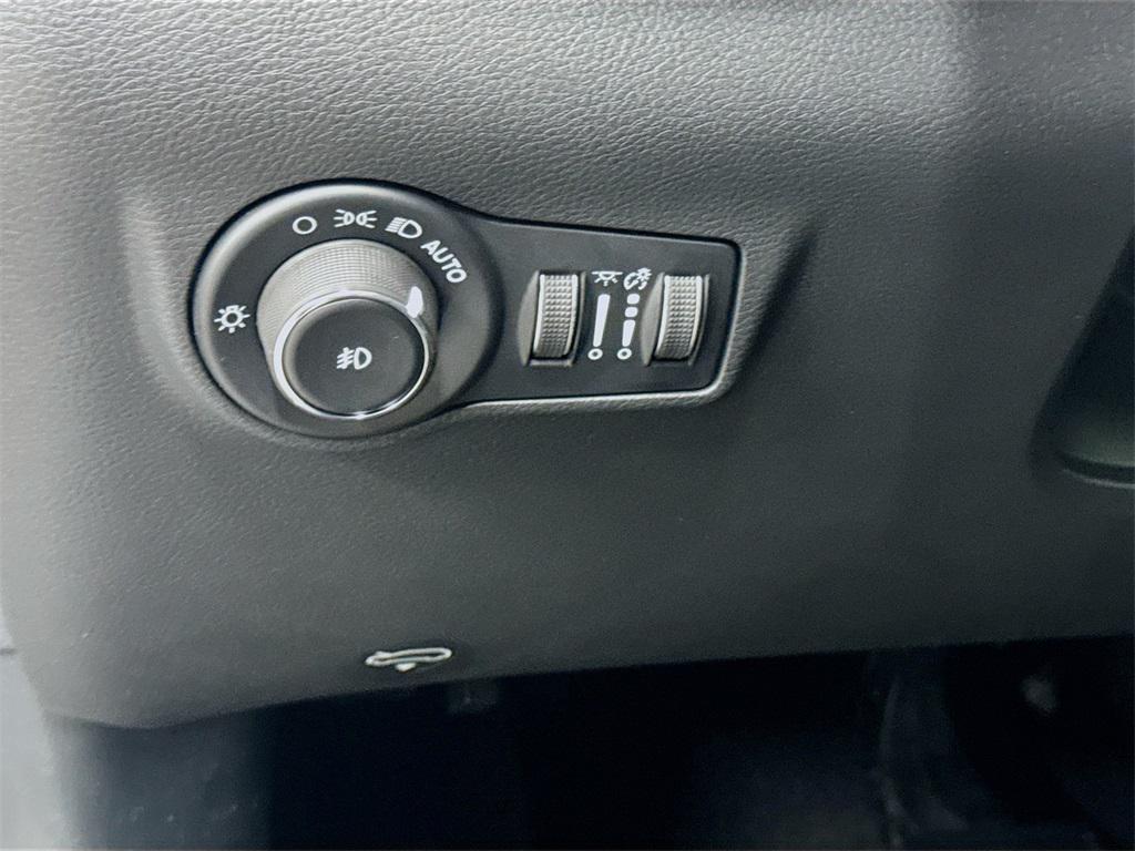 new 2026 Jeep Compass car, priced at $39,175