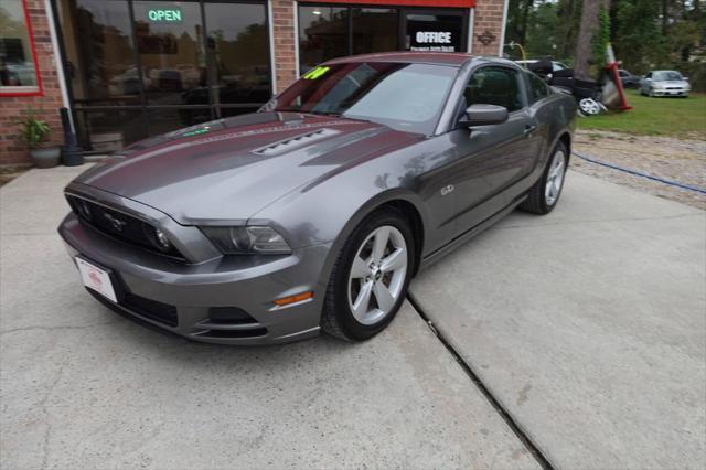 used 2014 Ford Mustang car