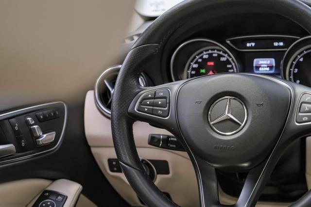 used 2018 Mercedes-Benz GLA 250 car, priced at $22,491