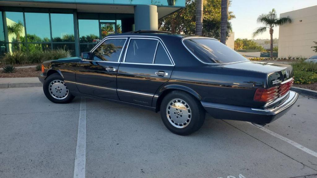 used 1989 Mercedes-Benz E-Class car, priced at $10,995