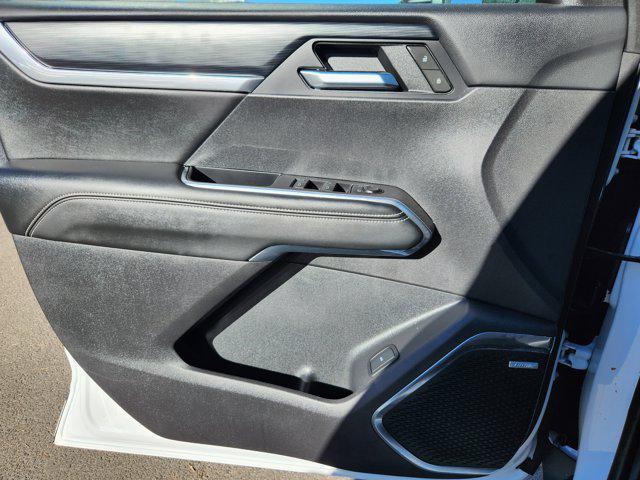 used 2025 GMC Acadia car, priced at $39,323