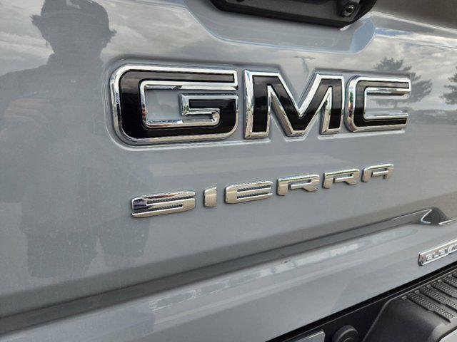 new 2024 GMC Sierra 1500 car, priced at $49,675