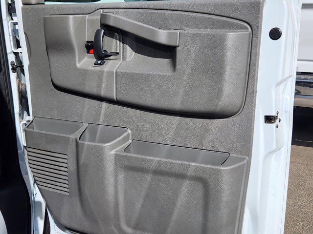 new 2025 GMC Savana 2500 car, priced at $52,662