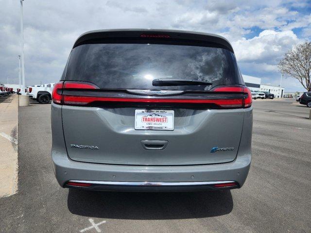 used 2021 Chrysler Pacifica Hybrid car, priced at $24,425