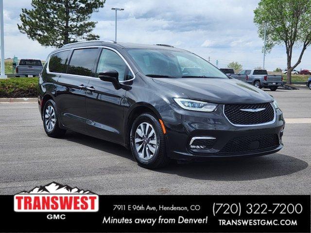 used 2021 Chrysler Pacifica Hybrid car, priced at $23,997