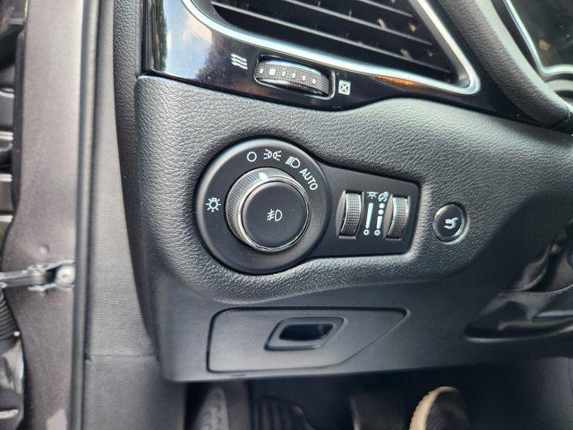 used 2023 Jeep Cherokee car, priced at $24,050