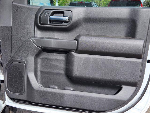 new 2025 GMC Sierra 1500 car, priced at $42,725
