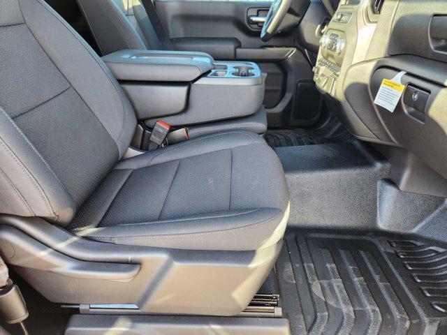 new 2025 GMC Sierra 1500 car, priced at $42,725