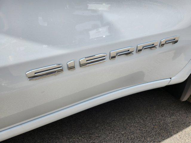 new 2025 GMC Sierra 1500 car, priced at $42,725