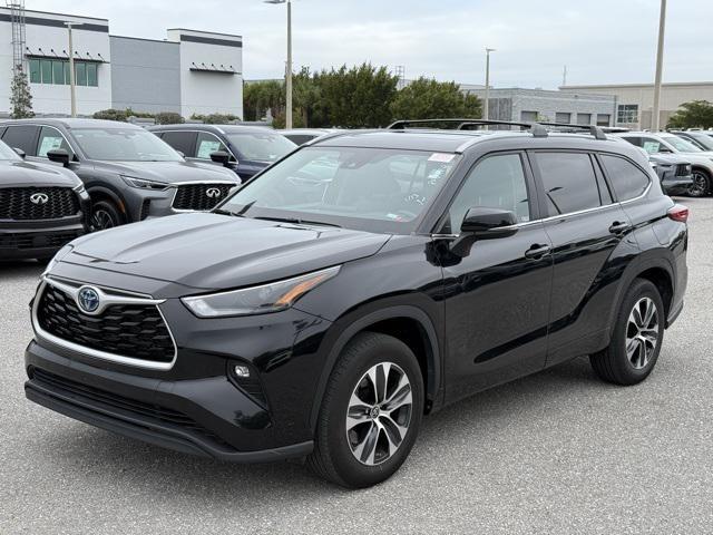 used 2023 Toyota Highlander Hybrid car, priced at $41,729