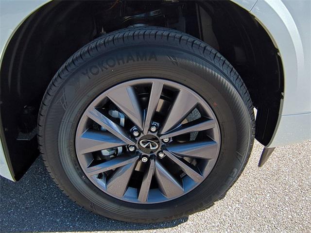 new 2026 INFINITI QX80 car, priced at $90,800