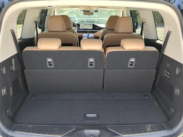 new 2025 INFINITI QX80 car, priced at $102,640