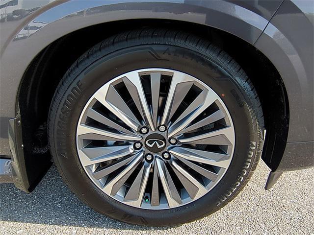 new 2026 INFINITI QX80 car, priced at $98,275