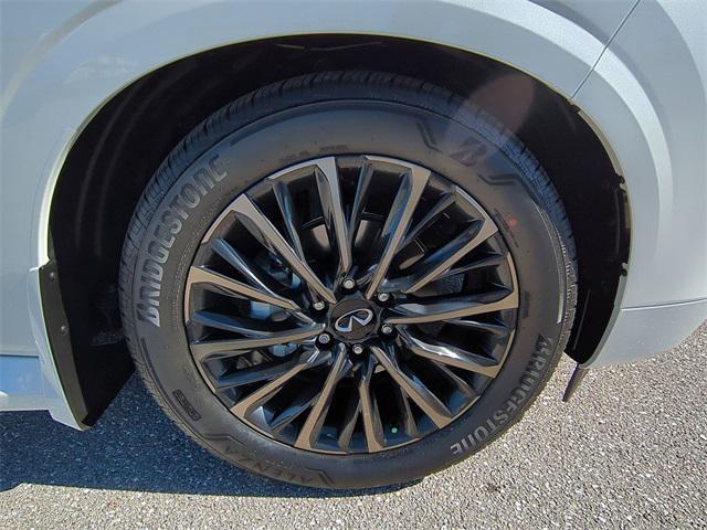 new 2026 INFINITI QX80 car, priced at $118,980