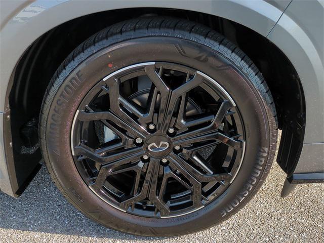 new 2026 INFINITI QX80 car, priced at $107,165