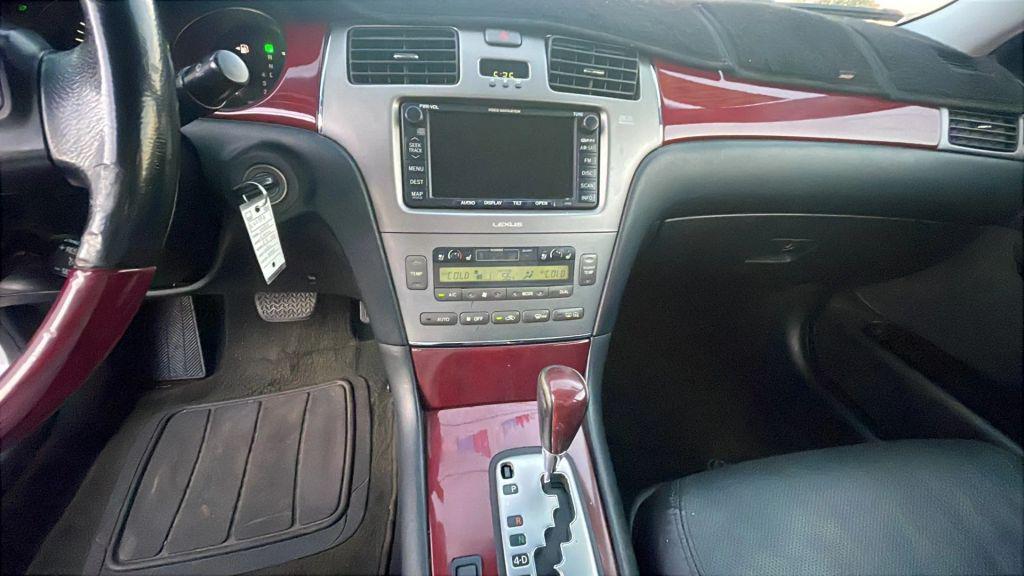 used 2005 Lexus ES 330 car, priced at $3,500