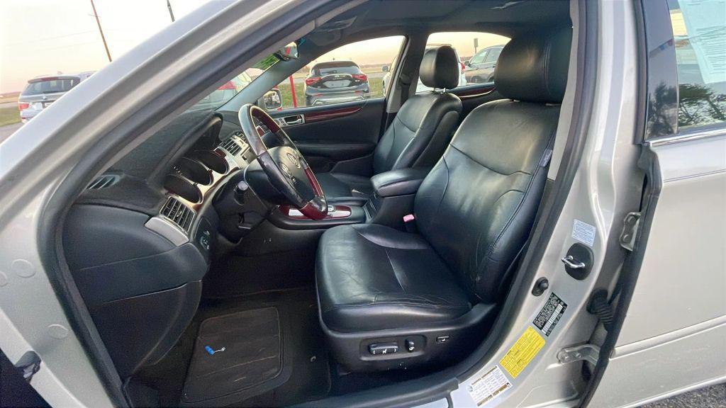 used 2005 Lexus ES 330 car, priced at $3,500