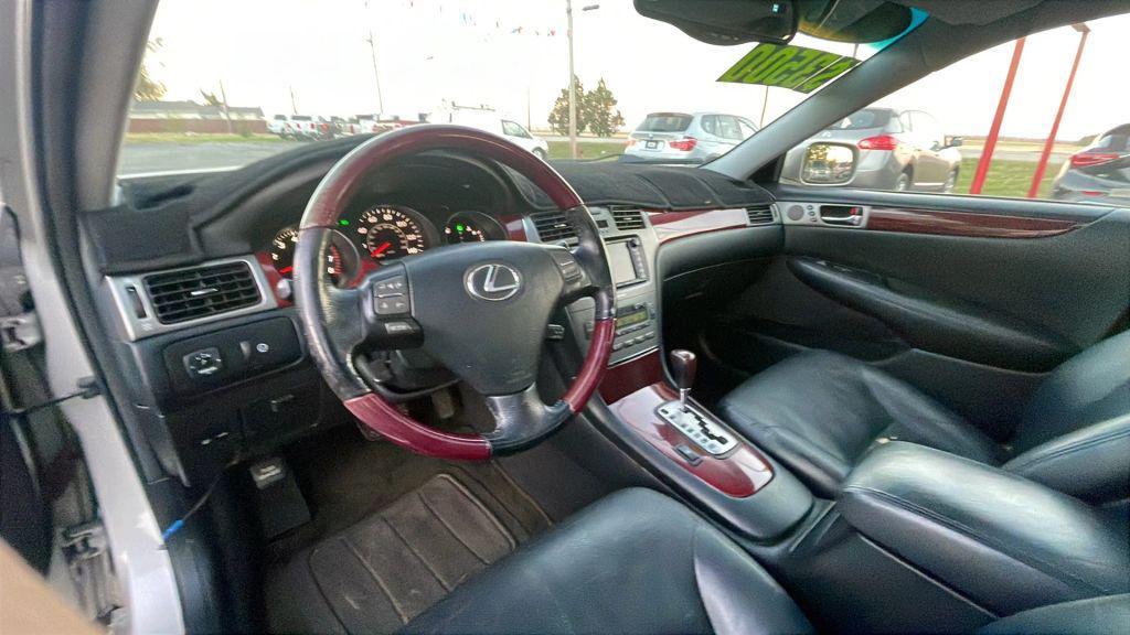 used 2005 Lexus ES 330 car, priced at $3,500