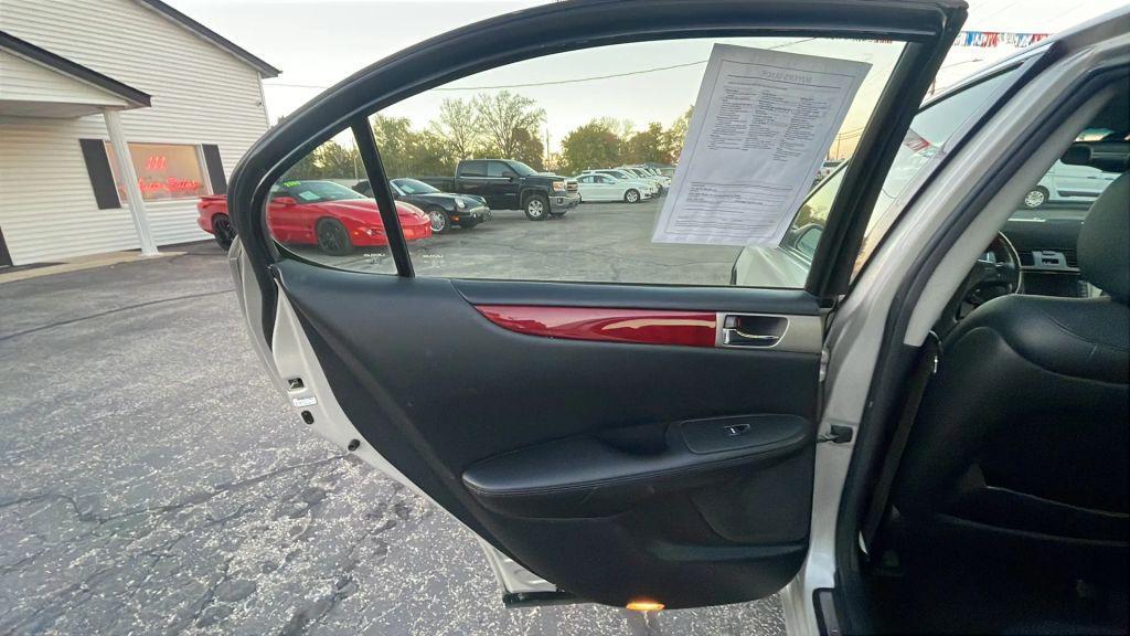 used 2005 Lexus ES 330 car, priced at $3,500