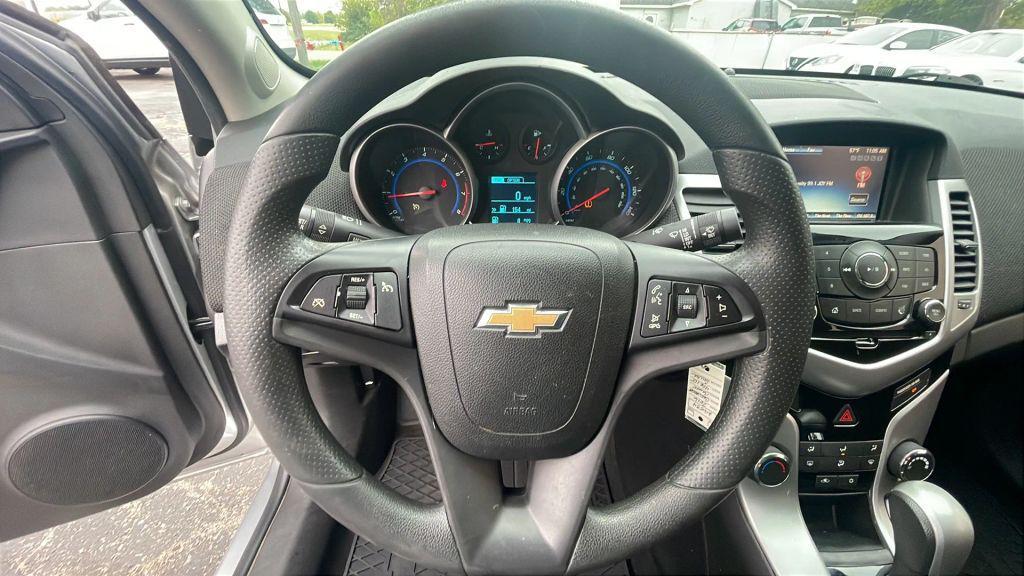used 2016 Chevrolet Cruze Limited car, priced at $10,450