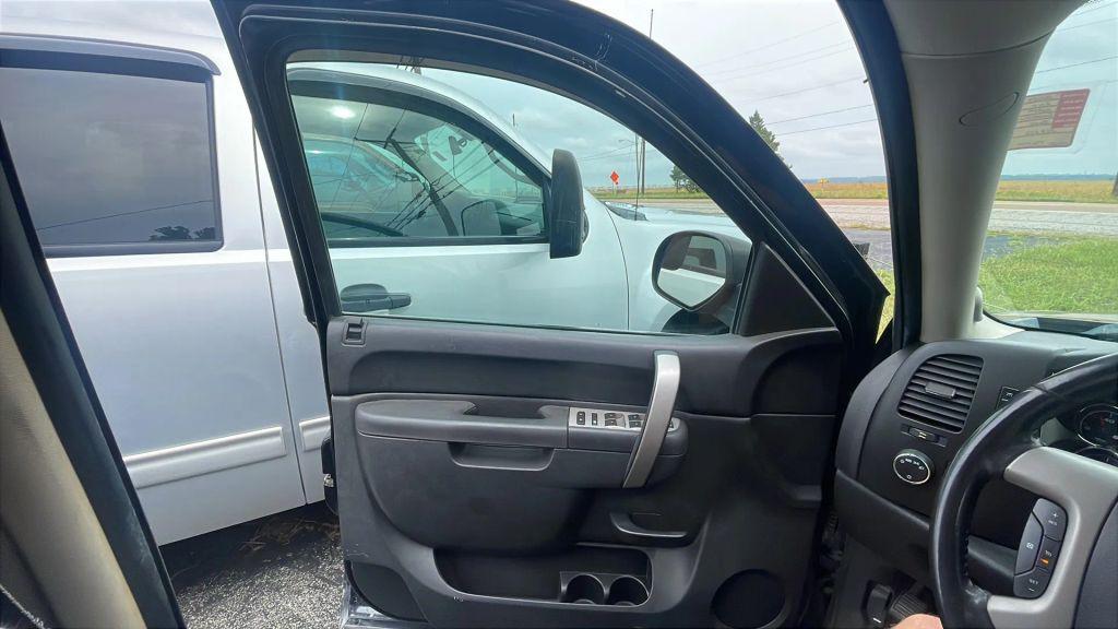 used 2010 GMC Sierra 1500 car, priced at $9,995