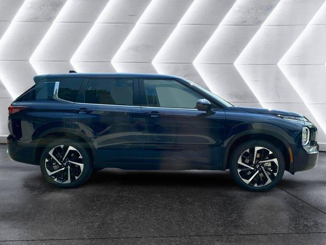 new 2024 Mitsubishi Outlander car, priced at $37,435