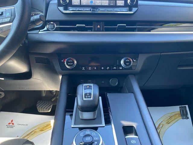 used 2024 Mitsubishi Outlander car, priced at $25,900