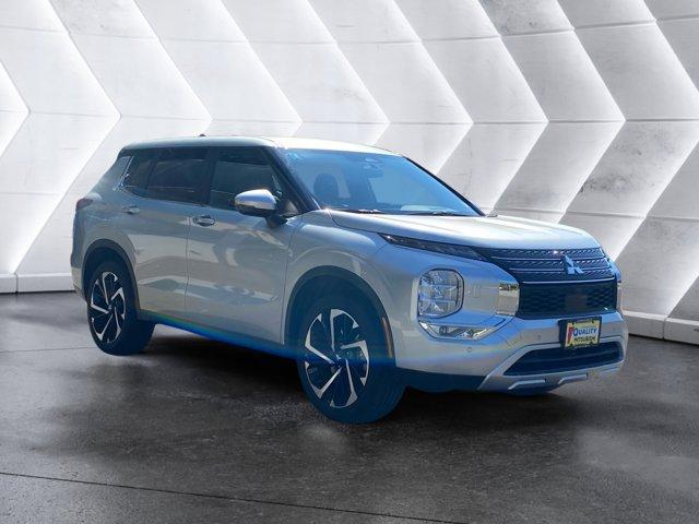 used 2024 Mitsubishi Outlander car, priced at $25,900
