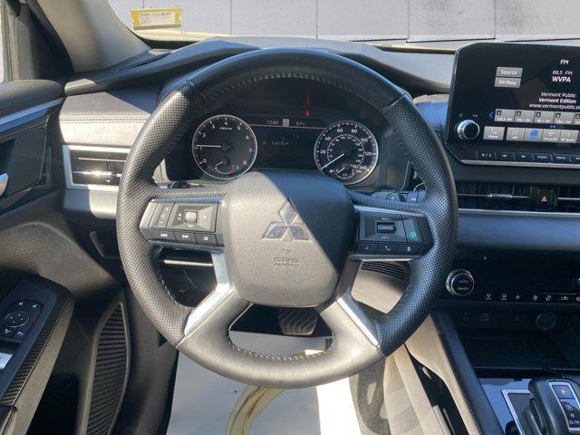 used 2024 Mitsubishi Outlander car, priced at $25,900
