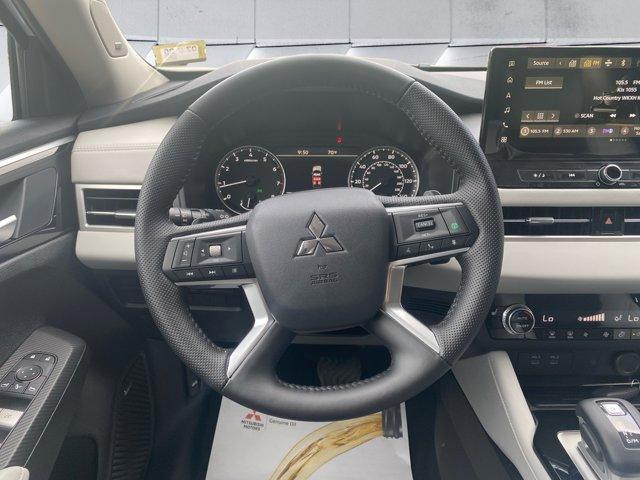 new 2025 Mitsubishi Outlander car, priced at $37,730
