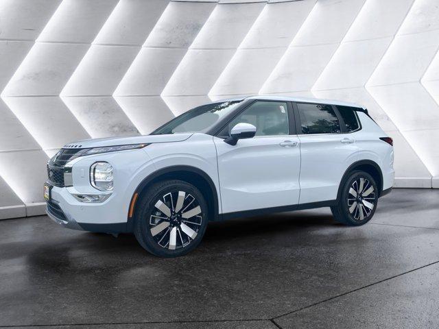 new 2025 Mitsubishi Outlander car, priced at $37,730