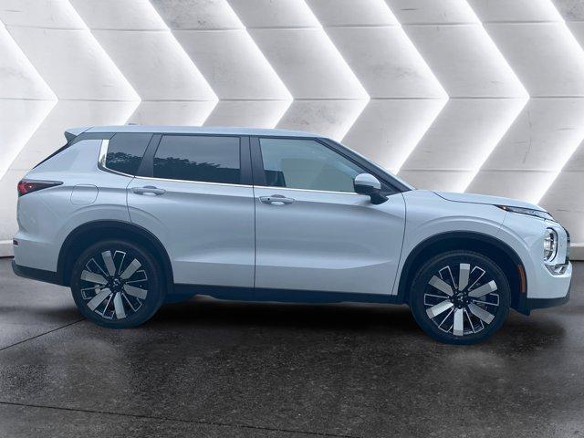 new 2025 Mitsubishi Outlander car, priced at $37,730