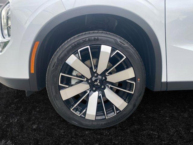 new 2025 Mitsubishi Outlander car, priced at $37,730
