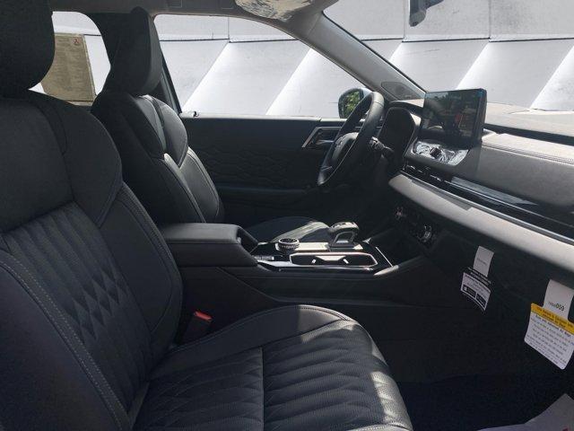 new 2025 Mitsubishi Outlander car, priced at $43,750