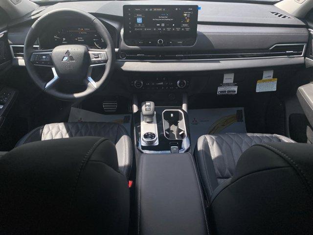 new 2025 Mitsubishi Outlander car, priced at $43,750