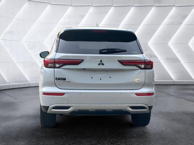 new 2024 Mitsubishi Outlander car, priced at $38,030