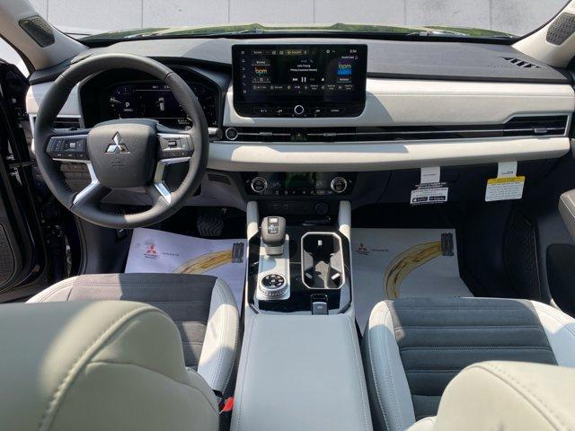 new 2025 Mitsubishi Outlander car, priced at $40,070