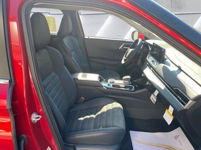 new 2025 Mitsubishi Outlander car, priced at $38,360