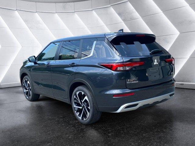 new 2024 Mitsubishi Outlander car, priced at $38,070