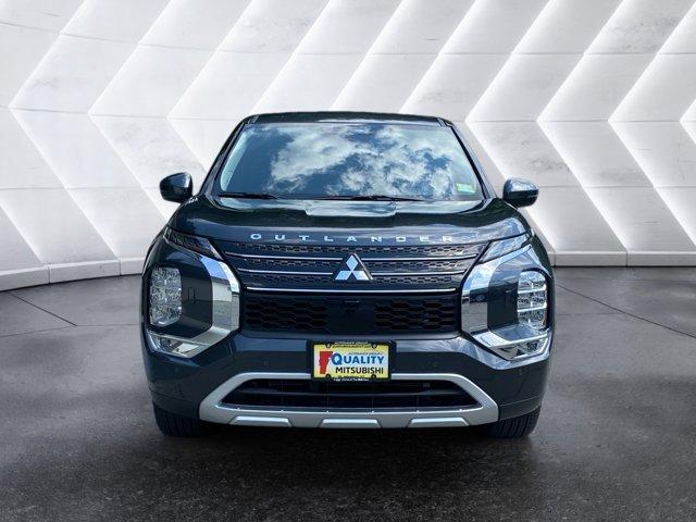 new 2024 Mitsubishi Outlander car, priced at $38,070