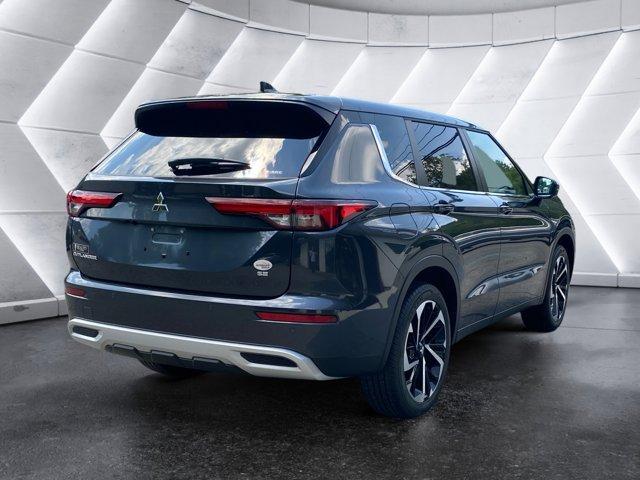 new 2024 Mitsubishi Outlander car, priced at $38,070