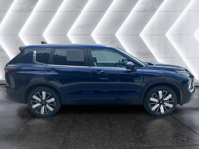 new 2025 Mitsubishi Outlander car, priced at $41,215