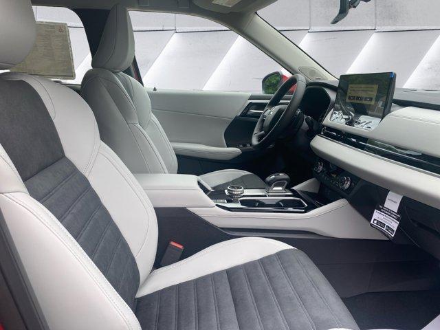 new 2025 Mitsubishi Outlander car, priced at $38,625