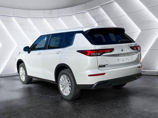 new 2024 Mitsubishi Outlander car, priced at $33,390