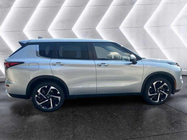 new 2024 Mitsubishi Outlander car, priced at $37,800